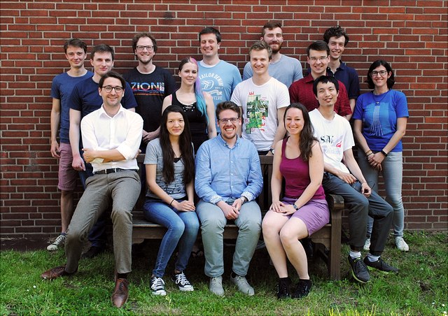 Das Team der Emmy-Noether-Gruppe Gregor Kasieczka.