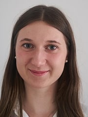 christina-füldner-180x240